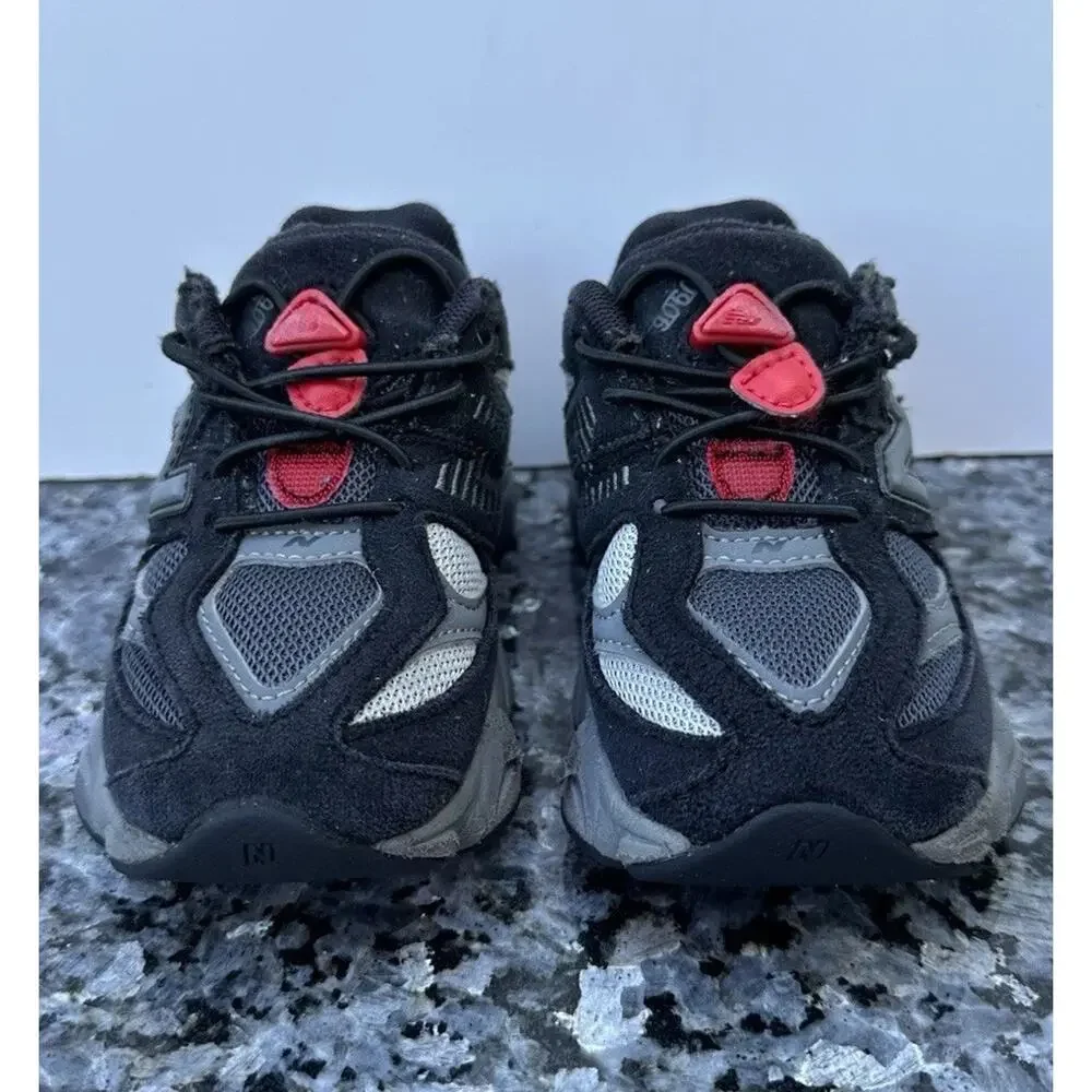 New Balance Sneakers 9060 Black Grey (GS) Size 9 Boys/Toddler